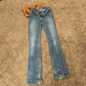 Kimes Betty 17 000/36